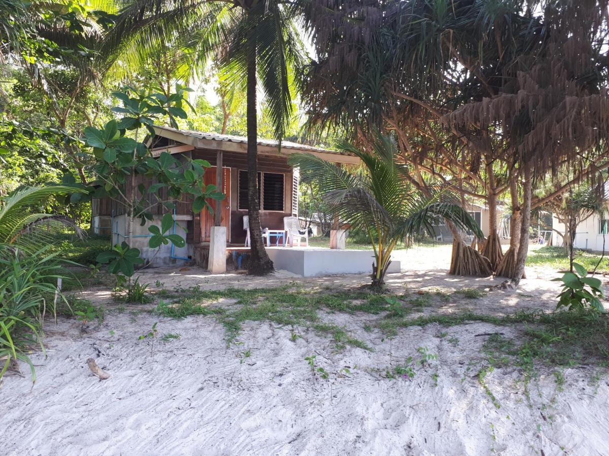 Phayam Friends Koh Phayam Exterior foto